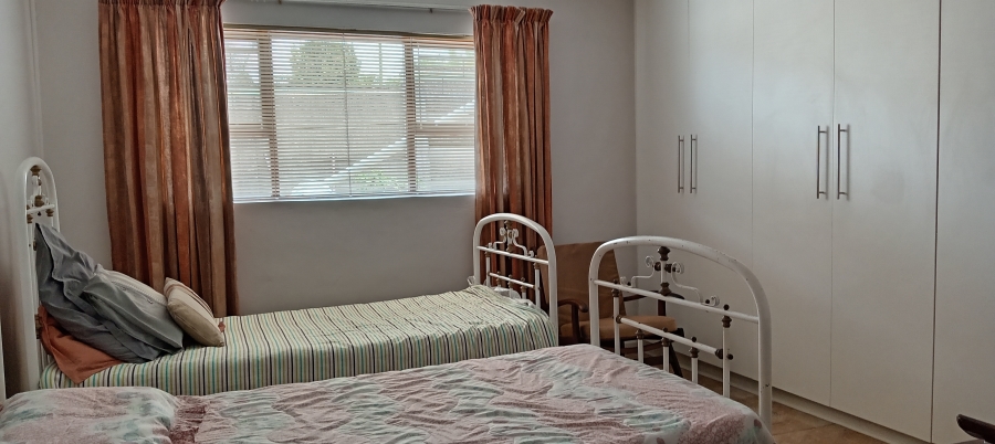 4 Bedroom Property for Sale in Van Riebeeck Hoogte Eastern Cape